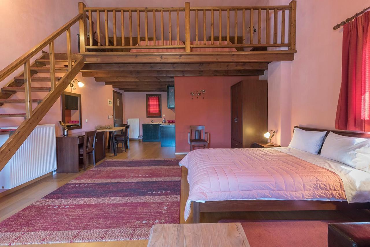 Dryades Hotel