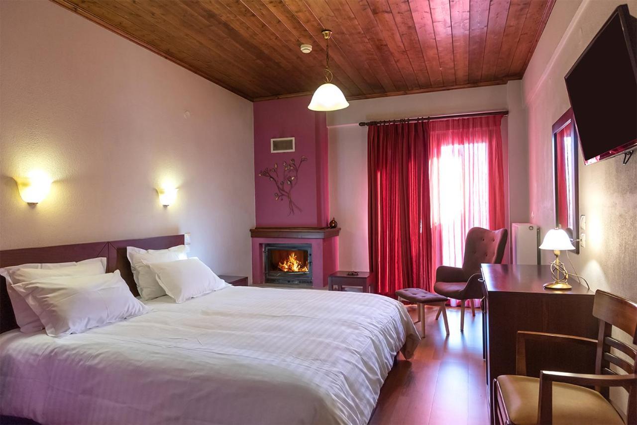 Dryades Hotel 3*